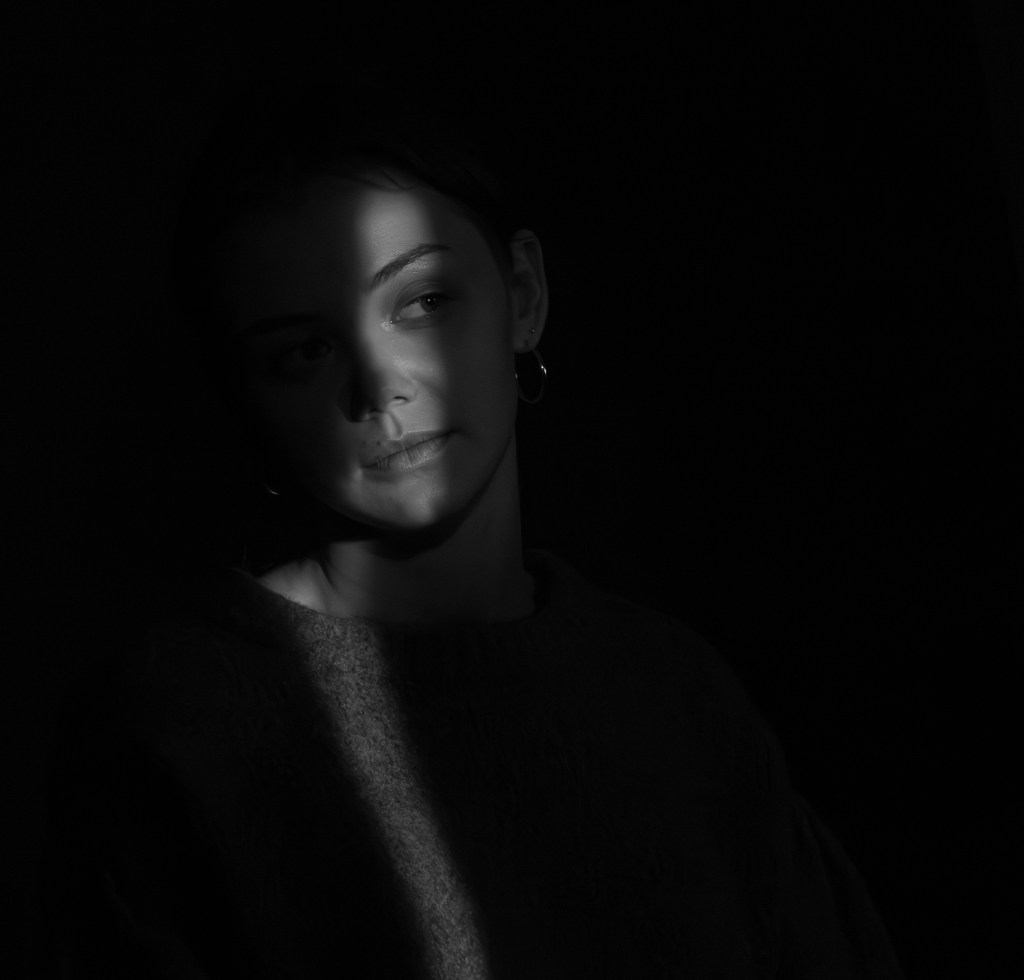 Kamila – światło-cień